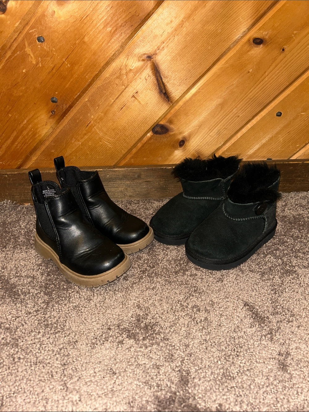 Toddler girls size 8 Old Navy Chelsea Boots & Ugg mini Bailey button boots